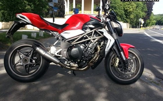 Umgebautes Motorrad MV Agusta Brutale 990 R von A.T.T.-Tiedemann-Motorräder e.Kfm - Bild 4 Umgebautes Motorrad MV Agusta Brutale 990 R von A.T.T.-Tiedemann-Motorräder e.Kfm - Bild 4