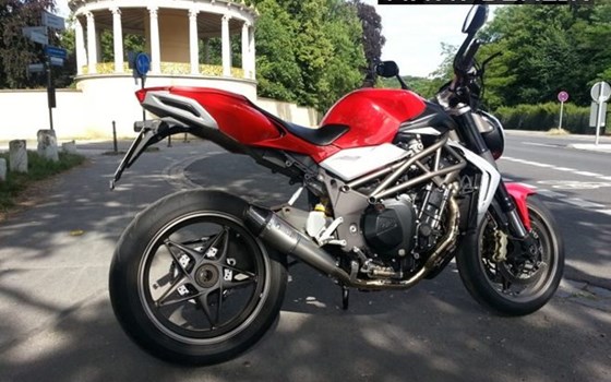 Umgebautes Motorrad MV Agusta Brutale 990 R von A.T.T.-Tiedemann-Motorräder e.Kfm - Bild 6 Umgebautes Motorrad MV Agusta Brutale 990 R von A.T.T.-Tiedemann-Motorräder e.Kfm - Bild 6
