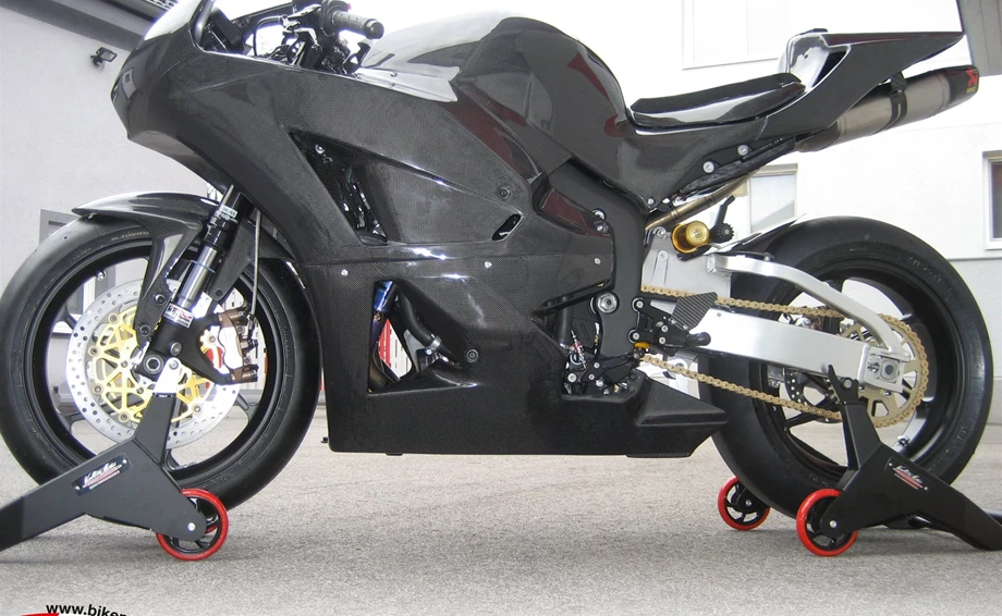 Umbgebautes Motorrad Honda CBR600RR Bild 3: Umbgebautes Motorrad Honda CBR600RR