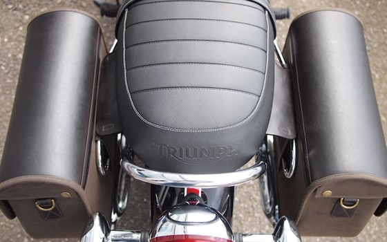 Umgebautes Motorrad Triumph Bonneville T100 von Q-Bike Technik GmbH - Bild 8 Umgebautes Motorrad Triumph Bonneville T100 von Q-Bike Technik GmbH - Bild 8