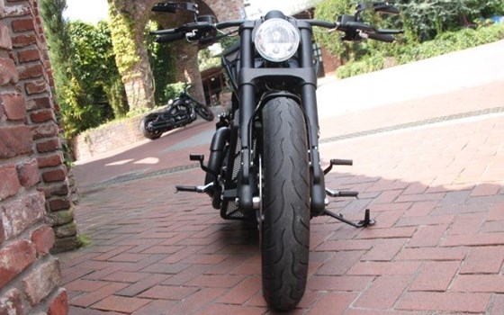 Umgebautes Motorrad Harley-Davidson V-Rod Muscle VRSCF von X-Trem Custombikes - Bild 6 Umgebautes Motorrad Harley-Davidson V-Rod Muscle VRSCF von X-Trem Custombikes - Bild 6