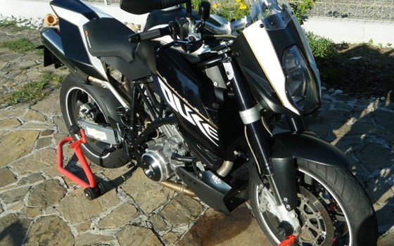 Umgebautes Motorrad KTM 990 Super Duke von gerers1 - Bild 1 Umgebautes Motorrad KTM 990 Super Duke von gerers1 - Bild 1