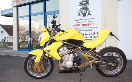 Umgebautes Motorrad Kawasaki ER-6n von Die Motorradwerkstatt O. Weikum - Bild 4 Umgebautes Motorrad Kawasaki ER-6n von Die Motorradwerkstatt O. Weikum - Bild 4
