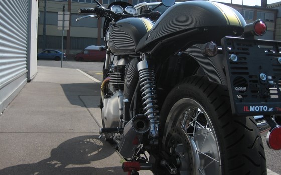 Umgebautes Motorrad Triumph Thruxton von IL MOTO  Motorradhandel und Reparaturwerkstätte GesmbH - Bild 3 Umgebautes Motorrad Triumph Thruxton von IL MOTO  Motorradhandel und Reparaturwerkstätte GesmbH - Bild 3