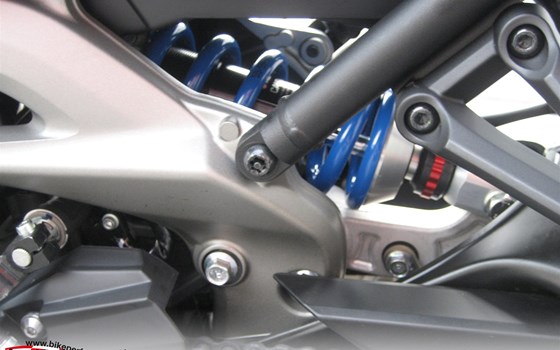 Umgebautes Motorrad Yamaha MT-09 von Kevin Auer Bike Performance GmbH - Bild 4 Umgebautes Motorrad Yamaha MT-09 von Kevin Auer Bike Performance GmbH - Bild 4