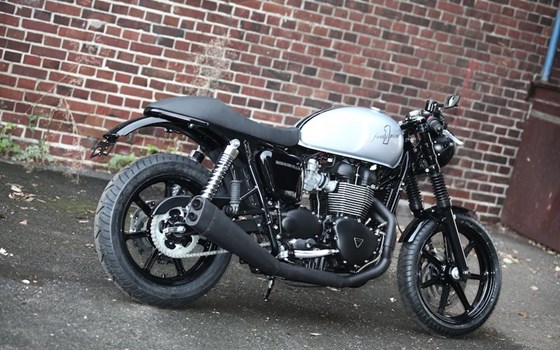 Umgebautes Motorrad Triumph Bonneville von Q-Bike Technik GmbH - Bild 2 Umgebautes Motorrad Triumph Bonneville von Q-Bike Technik GmbH - Bild 2