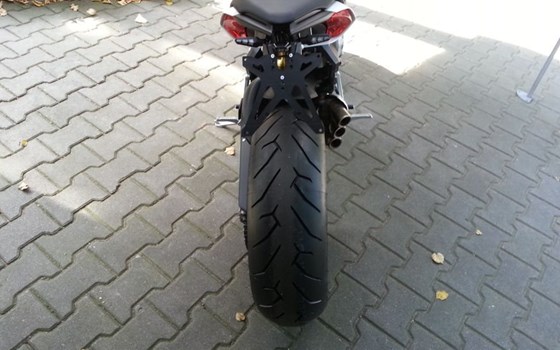 Umgebautes Motorrad MV Agusta Dragster 800 von A.T.T.-Tiedemann-Motorräder e.Kfm - Bild 3 Umgebautes Motorrad MV Agusta Dragster 800 von A.T.T.-Tiedemann-Motorräder e.Kfm - Bild 3