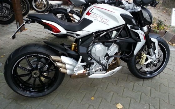 Umgebautes Motorrad MV Agusta Dragster 800 von A.T.T.-Tiedemann-Motorräder e.Kfm - Bild 8 Umgebautes Motorrad MV Agusta Dragster 800 von A.T.T.-Tiedemann-Motorräder e.Kfm - Bild 8