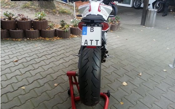 Umgebautes Motorrad MV Agusta Dragster 800 von A.T.T.-Tiedemann-Motorräder e.Kfm - Bild 9 Umgebautes Motorrad MV Agusta Dragster 800 von A.T.T.-Tiedemann-Motorräder e.Kfm - Bild 9