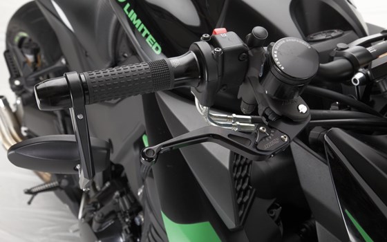 Umgebautes Motorrad Kawasaki Z1000 von Warm Up Zweiradtechnik GmbH - Bild 8 Umgebautes Motorrad Kawasaki Z1000 von Warm Up Zweiradtechnik GmbH - Bild 8