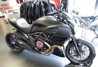 Ducati Diavel 1200 Dark