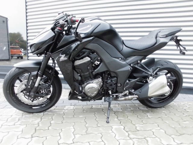 Umbgebautes Motorrad Kawasaki Z 1000 Black Edition Bild 4: Umbgebautes Motorrad Kawasaki Z 1000 Black Edition