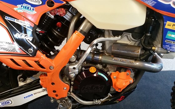 Umgebautes Motorrad KTM 350 EXC-F von motoroox GmbH - Bild 3 Umgebautes Motorrad KTM 350 EXC-F von motoroox GmbH - Bild 3