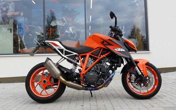 Umgebautes Motorrad KTM 1290 Super Duke R von motoroox GmbH - Bild 1 Umgebautes Motorrad KTM 1290 Super Duke R von motoroox GmbH - Bild 1