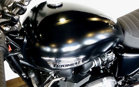 Umgebautes Motorrad Triumph Bonneville SE von SBF TRIUMPH Bikes & Parts GmbH & Co.KG - Bild 2 Umgebautes Motorrad Triumph Bonneville SE von SBF TRIUMPH Bikes & Parts GmbH & Co.KG - Bild 2