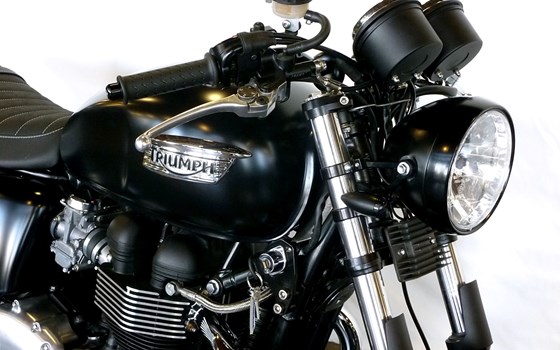 Umgebautes Motorrad Triumph Bonneville SE von SBF TRIUMPH Bikes & Parts GmbH & Co.KG - Bild 8 Umgebautes Motorrad Triumph Bonneville SE von SBF TRIUMPH Bikes & Parts GmbH & Co.KG - Bild 8