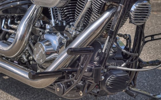 Umgebautes Motorrad Harley-Davidson Custom Bike von Viking Cycles GmbH Lübeck - Bild 10 Umgebautes Motorrad Harley-Davidson Custom Bike von Viking Cycles GmbH Lübeck - Bild 10