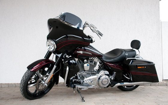 Umgebautes Motorrad Harley-Davidson Custom Bike von Viking Cycles GmbH Lübeck - Bild 9 Umgebautes Motorrad Harley-Davidson Custom Bike von Viking Cycles GmbH Lübeck - Bild 9