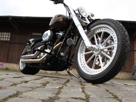 Umgebautes Motorrad Harley-Davidson Custom Bike von Viking Cycles GmbH Lübeck - Bild 1 Umgebautes Motorrad Harley-Davidson Custom Bike von Viking Cycles GmbH Lübeck - Bild 1