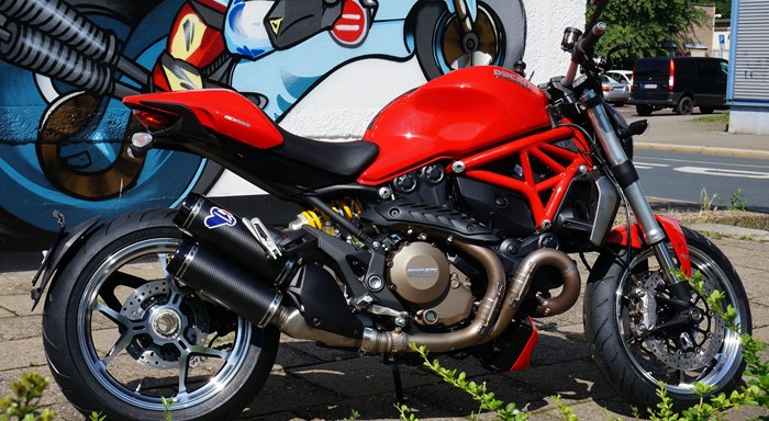 Ducati Monster 1200 