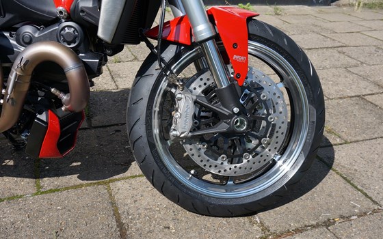 Umgebautes Motorrad Ducati Monster 1200 von Motorradhaus Steinbach GmbH - Bild 3 Umgebautes Motorrad Ducati Monster 1200 von Motorradhaus Steinbach GmbH - Bild 3