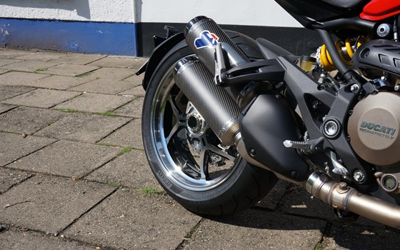 Umgebautes Motorrad Ducati Monster 1200 von Motorradhaus Steinbach GmbH - Bild 4 Umgebautes Motorrad Ducati Monster 1200 von Motorradhaus Steinbach GmbH - Bild 4