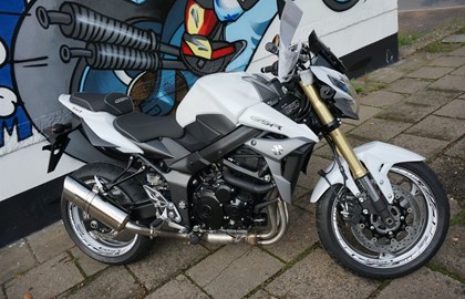 Suzuki GSR 750 Custom Bike