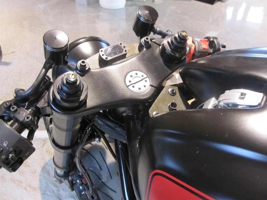 Umbgebautes Motorrad Ducati Monster S2R 1000 Bild 2: Umbgebautes Motorrad Ducati Monster S2R 1000