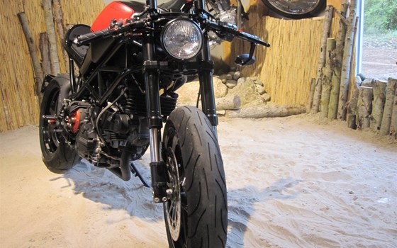 Umgebautes Motorrad Ducati Monster S2R 1000 von Schilling IM Racing GmbH & Co. KG - Bild 3 Umgebautes Motorrad Ducati Monster S2R 1000 von Schilling IM Racing GmbH & Co. KG - Bild 3