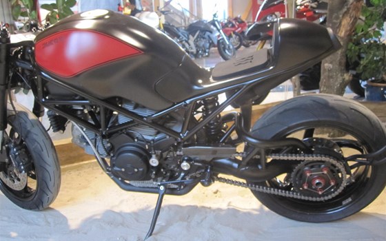 Umgebautes Motorrad Ducati Monster S2R 1000 von Schilling IM Racing GmbH & Co. KG - Bild 5 Umgebautes Motorrad Ducati Monster S2R 1000 von Schilling IM Racing GmbH & Co. KG - Bild 5