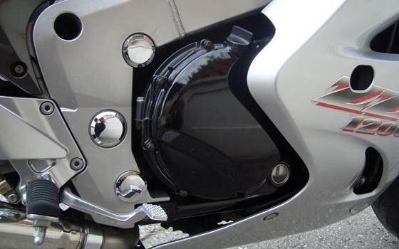 Umgebautes Motorrad Kawasaki ZZR 1200 von fbuser1065727 - Bild 6 Umgebautes Motorrad Kawasaki ZZR 1200 von fbuser1065727 - Bild 6