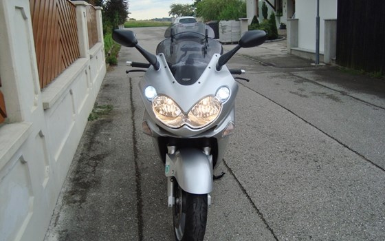 Umgebautes Motorrad Kawasaki ZZR 1200 von fbuser1065727 - Bild 9 Umgebautes Motorrad Kawasaki ZZR 1200 von fbuser1065727 - Bild 9