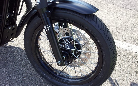 Umgebautes Motorrad Triumph Thruxton von Motorradhaus Löhmer GmbH - Bild 6 Umgebautes Motorrad Triumph Thruxton von Motorradhaus Löhmer GmbH - Bild 6