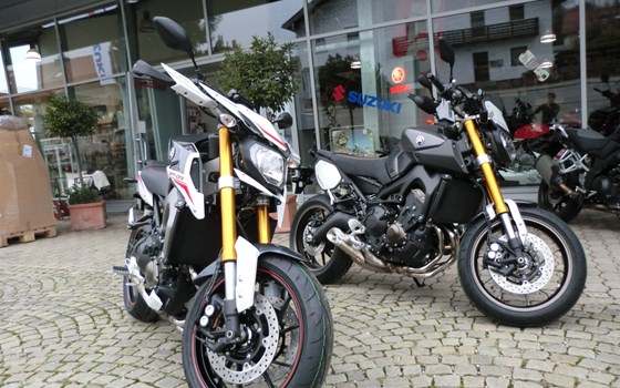 Umgebautes Motorrad Yamaha MT-09 Street Rally von MOTO-VÖLKL - Völkl GmbH - Bild 1 Umgebautes Motorrad Yamaha MT-09 Street Rally von MOTO-VÖLKL - Völkl GmbH - Bild 1