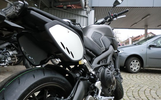 Umgebautes Motorrad Yamaha MT-09 Sport Tracker von MOTO-VÖLKL - Völkl GmbH - Bild 6 Umgebautes Motorrad Yamaha MT-09 Sport Tracker von MOTO-VÖLKL - Völkl GmbH - Bild 6