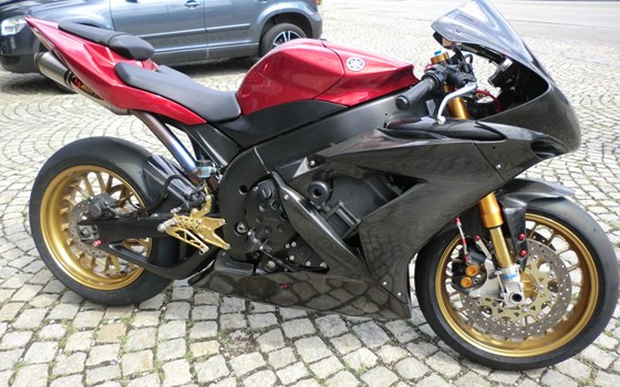 Umgebautes Motorrad Yamaha R1 von MOTO-VÖLKL - Völkl GmbH - Bild 9 Umgebautes Motorrad Yamaha R1 von MOTO-VÖLKL - Völkl GmbH - Bild 9