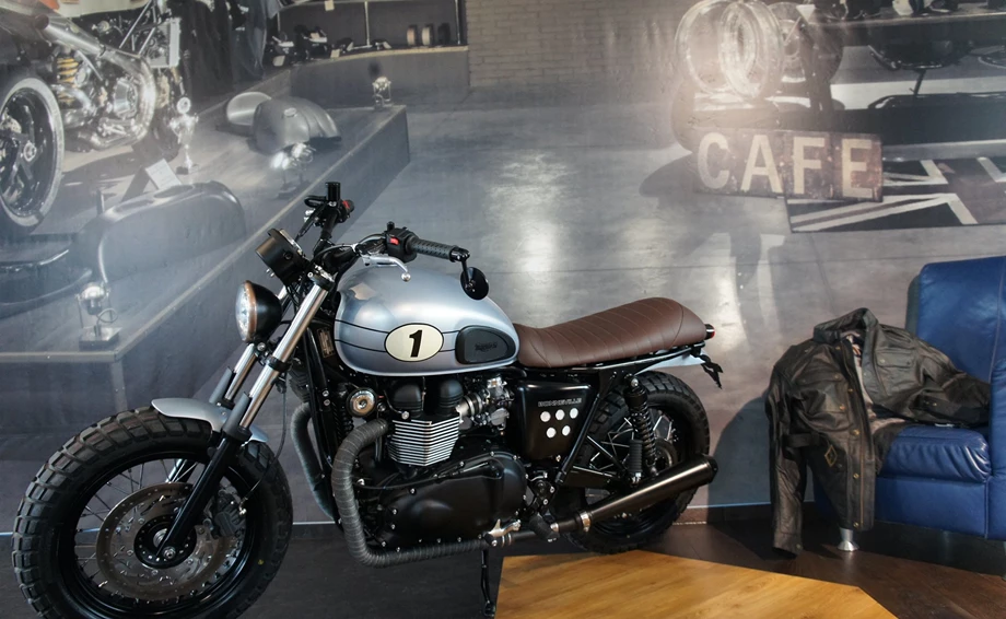 Umbgebautes Motorrad Triumph Bonneville Bild 2: Umbgebautes Motorrad Triumph Bonneville