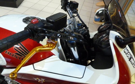 Umgebautes Motorrad Honda CB 1300 S von Motorradhaus R. & V. Krapp OHG - Bild 2 Umgebautes Motorrad Honda CB 1300 S von Motorradhaus R. & V. Krapp OHG - Bild 2