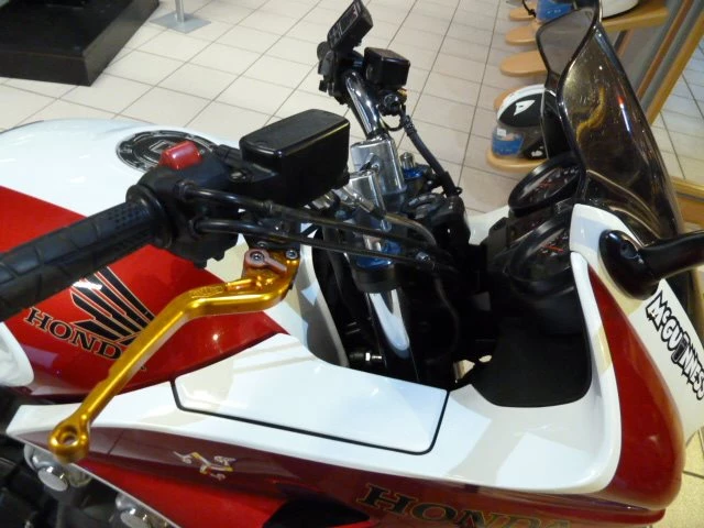 Umbgebautes Motorrad Honda CB 1300 S Bild 2: Umbgebautes Motorrad Honda CB 1300 S