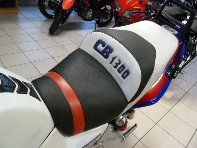 Umbgebautes Motorrad Honda CB 1300 S Bild 5: Umbgebautes Motorrad Honda CB 1300 S