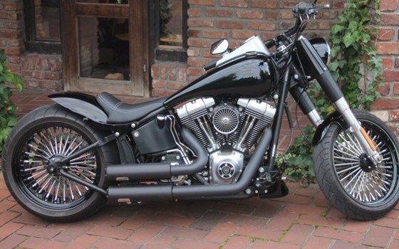 Umgebautes Motorrad Harley-Davidson Softail Fat Boy Special FLSTFB von X-Trem Custombikes - Bild 1 Umgebautes Motorrad Harley-Davidson Softail Fat Boy Special FLSTFB von X-Trem Custombikes - Bild 1