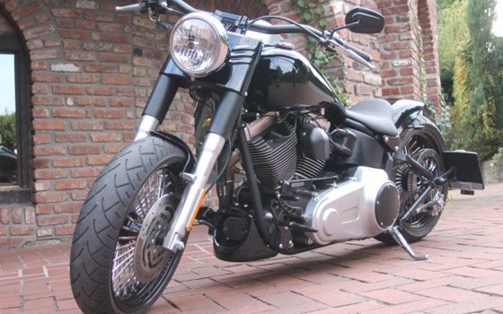 Umgebautes Motorrad Harley-Davidson Softail Fat Boy Special FLSTFB von X-Trem Custombikes - Bild 2 Umgebautes Motorrad Harley-Davidson Softail Fat Boy Special FLSTFB von X-Trem Custombikes - Bild 2