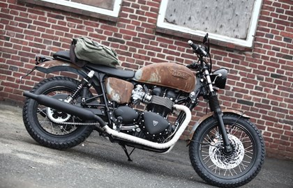 Triumph Bonneville T100 Custom Bike