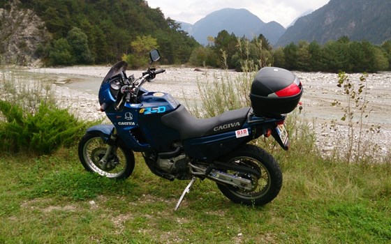 Umgebautes Motorrad Cagiva Elefant 750 von NiceIce - Bild 1 Umgebautes Motorrad Cagiva Elefant 750 von NiceIce - Bild 1
