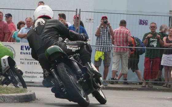 Umgebautes Motorrad Benelli 500 von Motorrad Scheunpflug e.K. - Bild 4 Umgebautes Motorrad Benelli 500 von Motorrad Scheunpflug e.K. - Bild 4