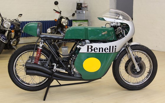 Umgebautes Motorrad Benelli 500 von Motorrad Scheunpflug e.K. - Bild 1 Umgebautes Motorrad Benelli 500 von Motorrad Scheunpflug e.K. - Bild 1