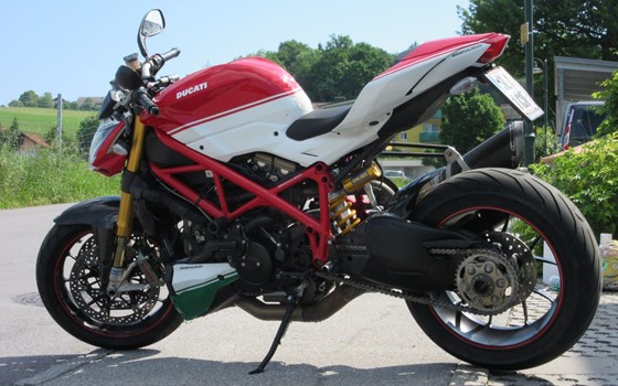 Umgebautes Motorrad Ducati Streetfighter S von go36 - Bild 3 Umgebautes Motorrad Ducati Streetfighter S von go36 - Bild 3