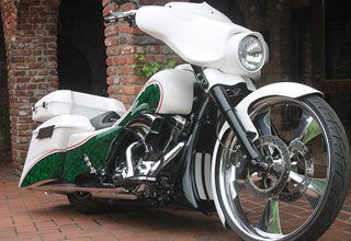 Harley-Davidson Electra Glide Classic FLHTC