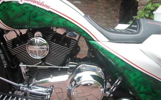 Umgebautes Motorrad Harley-Davidson Electra Glide Classic FLHTC von X-Trem Custombikes - Bild 6 Umgebautes Motorrad Harley-Davidson Electra Glide Classic FLHTC von X-Trem Custombikes - Bild 6