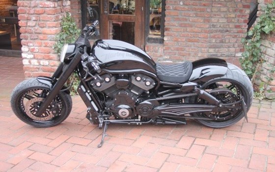Umgebautes Motorrad Harley-Davidson Night Rod Special VRSCDX von X-Trem Custombikes - Bild 1 Umgebautes Motorrad Harley-Davidson Night Rod Special VRSCDX von X-Trem Custombikes - Bild 1